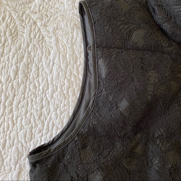 Banana Republic Factory black lace puffer vest XS - Picture 3 of 8